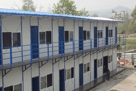 濟南歷城區唐冶集裝箱移動板房售貨亭